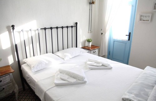 Ayvalik City Center Hotel | Cesmeli Han