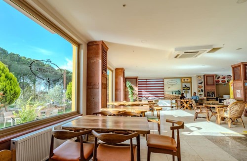 Ezine Hotel | Helen Troya Hotel Geyikli