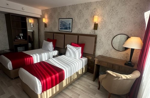 Pera Hotel | Euro Plaza Hotel