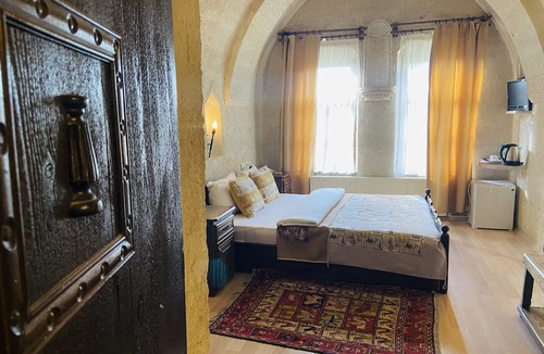 Cavusin House | The Village Cave Hotel