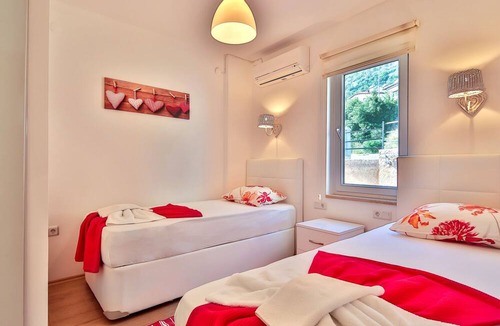 Kas Apartment | Kasinn Apart Kirmizi (Red)