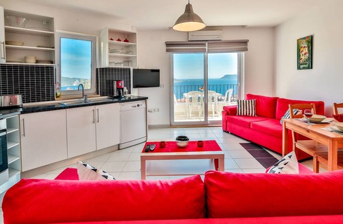 Kas Apartment | Kasinn Apart Kirmizi (Red)