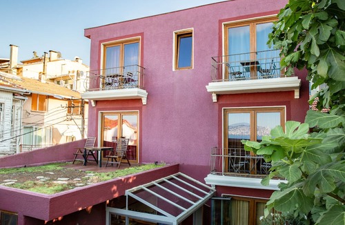 Adalar House | L'isola Guesthouse - Adults Only