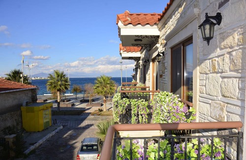 Yenifoca Hotel | Focamor Otel