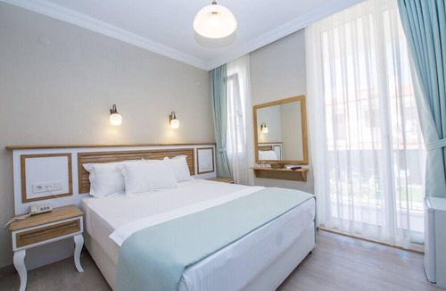 Datca City Center Hotel | Datca Beyaz Ev Otel