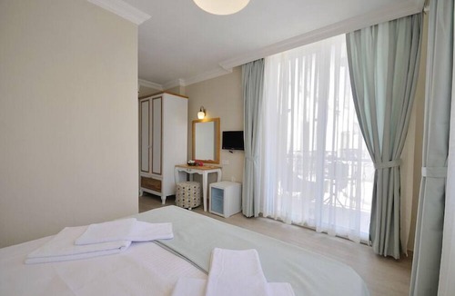 Datca City Center Hotel | Datca Beyaz Ev Otel