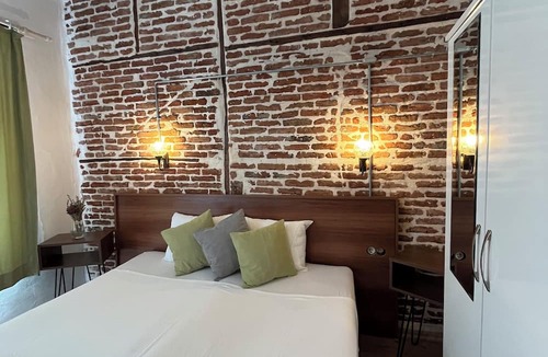 Ayvalik City Center Hotel | Macide Hanim Konagi