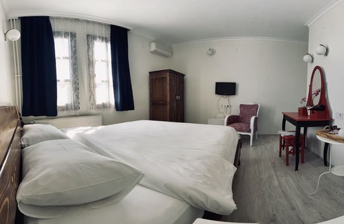 Mithatpasa Hotel | Hotel Erol