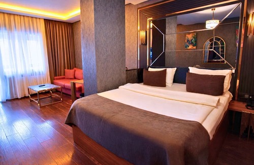 Kartal Hotel | 216 Eagle Palace Suite