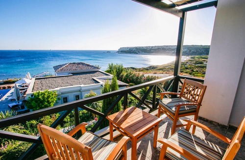 Bozcaada Hotel | Bertiz Bozcaada Hotel and Restaurant