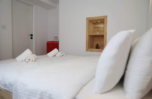 Ayvalik City Center Hotel | The Macaron Poyraz Guesthouse