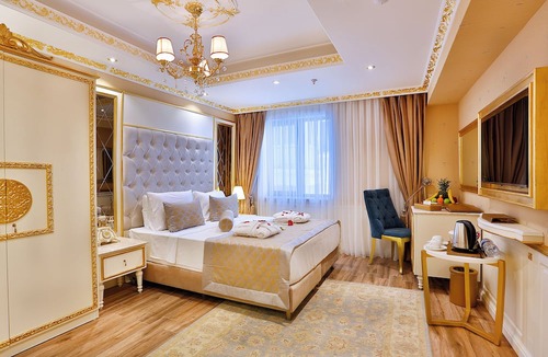 Avcilar Hotel | Hotel Emirhan Palace
