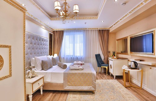 Avcilar Hotel | Hotel Emirhan Palace
