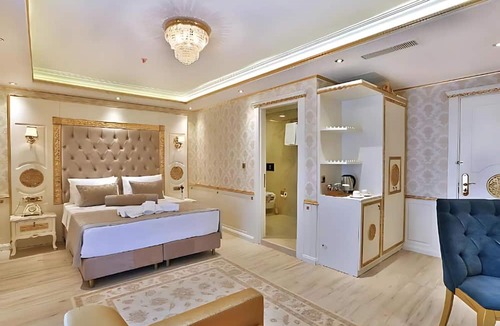 Avcilar Hotel | Hotel Emirhan Palace