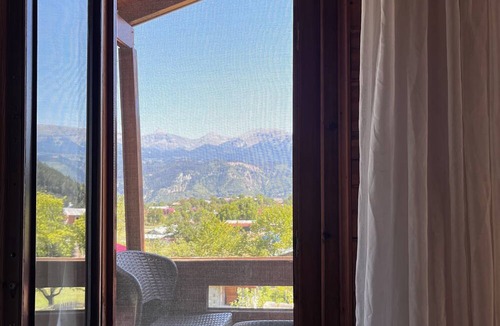 Savsat Hotel | Laşet Bungalov
