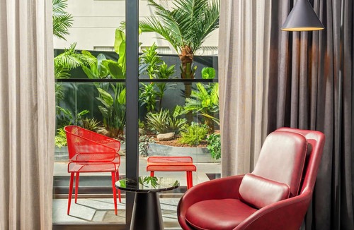 Bornova Hotel | Radisson RED Izmir Point Bornova