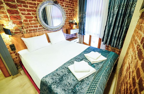 Galata Hotel | Squit Suits Hotel