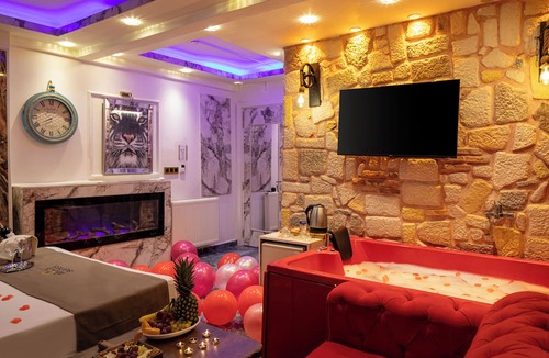 Bakırkoy Hotel | REN PLUS SUİTES OTEL