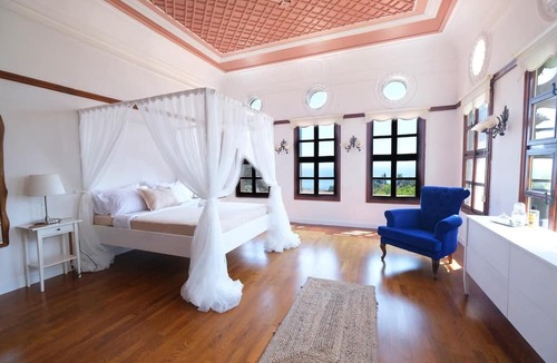 Altinoluk Hotel | Konak 1927