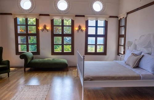Altinoluk Hotel | Konak 1927
