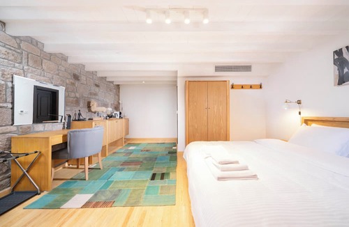 Behram Bed & Breakfast | Buyan Han
