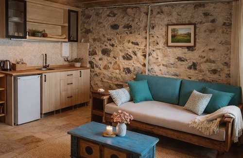 Karaburun Hotel | FİNTOZ BUTİKA