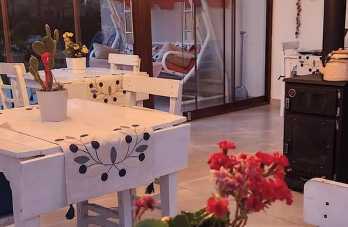 Karesi Bed & Breakfast | KAYA KORUĞU CUNDA