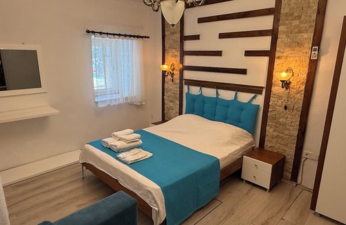 Behram Hotel | Assos Mia Konaklama ve Restaurant