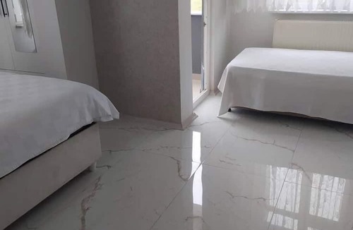 Sindirgi Hotel | 98sıcak suyu ile şifa kaynağı termal oel