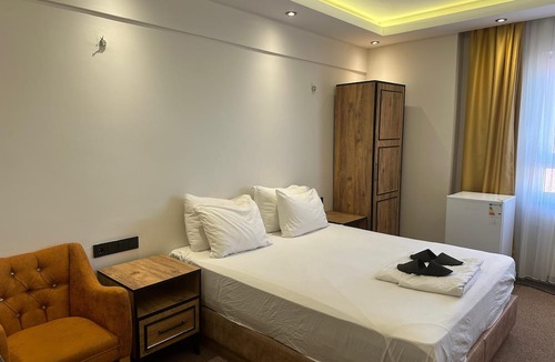 Rasimpasa Hotel | Ananas Suite