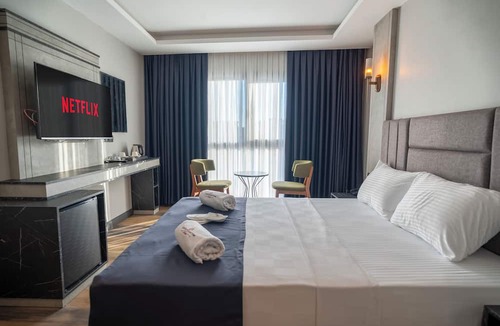 Kucukcekmece Hotel | Modernlux Hotel