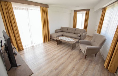 Burhaniye Hotel | E87 Highway Otel