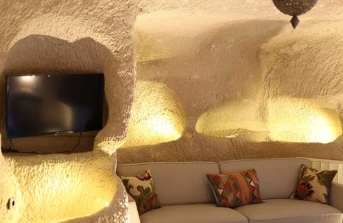 Ortahisar Hotel | Potamia Cave Suites