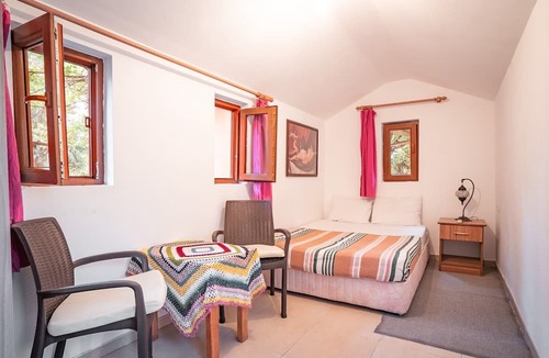 Adrasan House | 7 Garden Bungalow & Camping