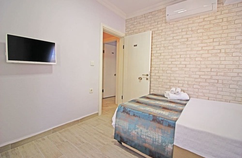 Bozcaada Hotel | ArkaDeniz Konukevi Bozcaada