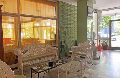 Fenerbahce Apartment | Artistic Apartment in Fenerbahce!