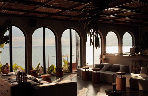 Cesme Hotel | @Before Sunset