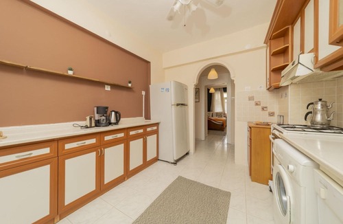 Guzeloba Mahallesi Apartment | Spacious Flat Near Lara Beach in Antalya Muratpasa