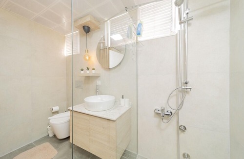 Guzeloba Mahallesi Apartment | Spacious Flat Near Lara Beach in Antalya Muratpasa