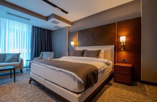 Kucukcekmece Hotel | B'İstanbul Hotel