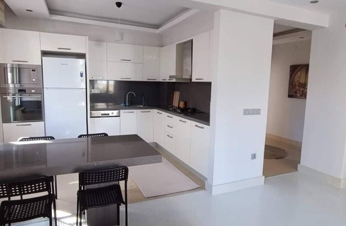 Eski Lara Apartment | Immaculate Cozy 2-Bed Apartment in Antalya Lara