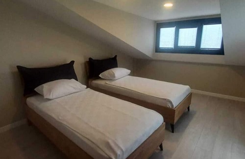 Gaziosmanpasa Apartment | Modern Flat #5