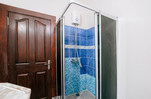 Goynuk Apartment | Charming Flat w Garden, 5 min to Beach in Kemer