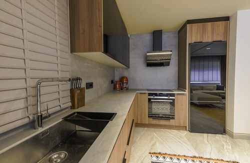 Kundu Apartment | Flat w Pool, Garden, 3 min to Beach in Antalya