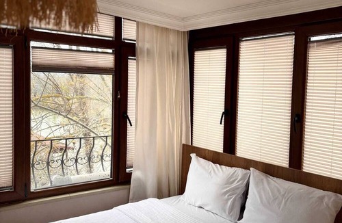 Agva Hotel | Mell's River