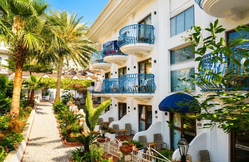 Oludeniz City Center Hotel | del Mare Hotel Ölüdeniz