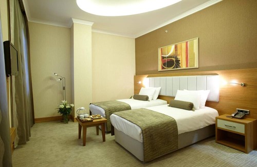 Yunusemre Hotel | dovsOtel