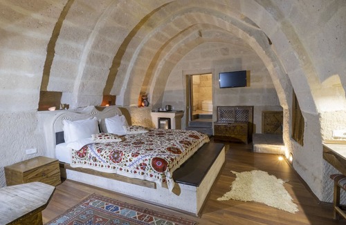 Cavusin Hotel | In Stone House