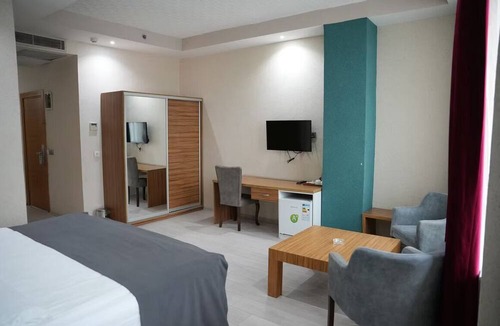 Mezetli Hotel | Mira Blue Hotel