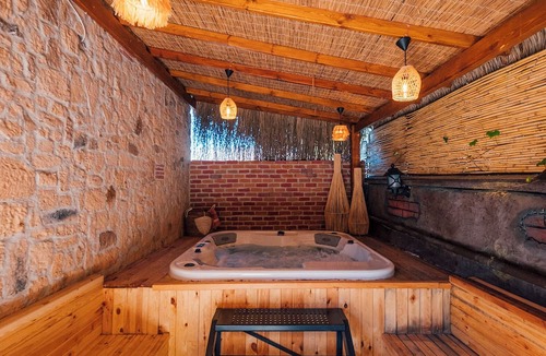 Masukiye Ski Chalet | Feronia Suites